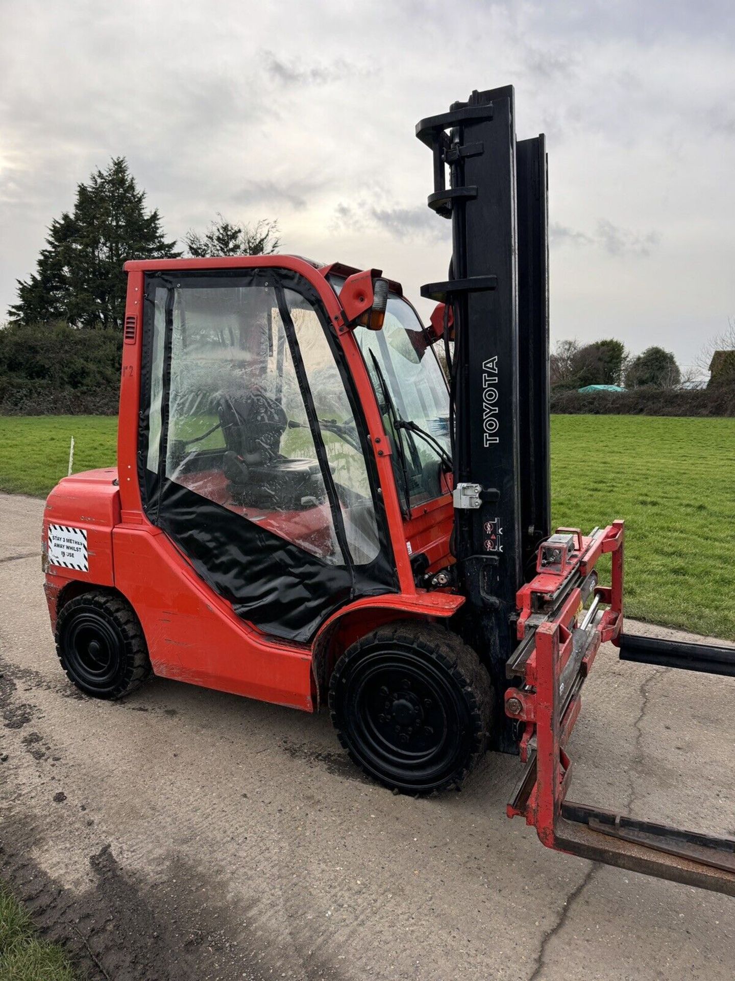 2008 Toyota 3 Tonne Diesel Forklift With Brick Clamp Fork Positioner & Side Shift, 4723 Hours - Image 3 of 6