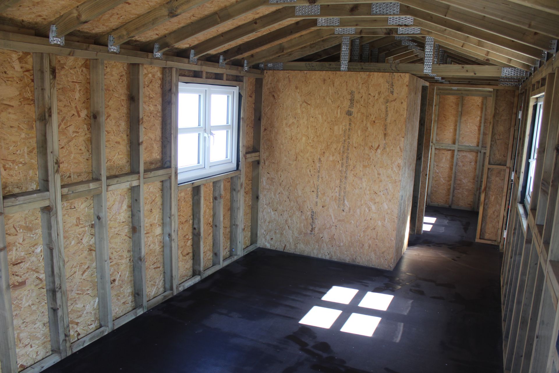 Shepherds Hut - Buyer's Premium 10% - Image 8 of 11