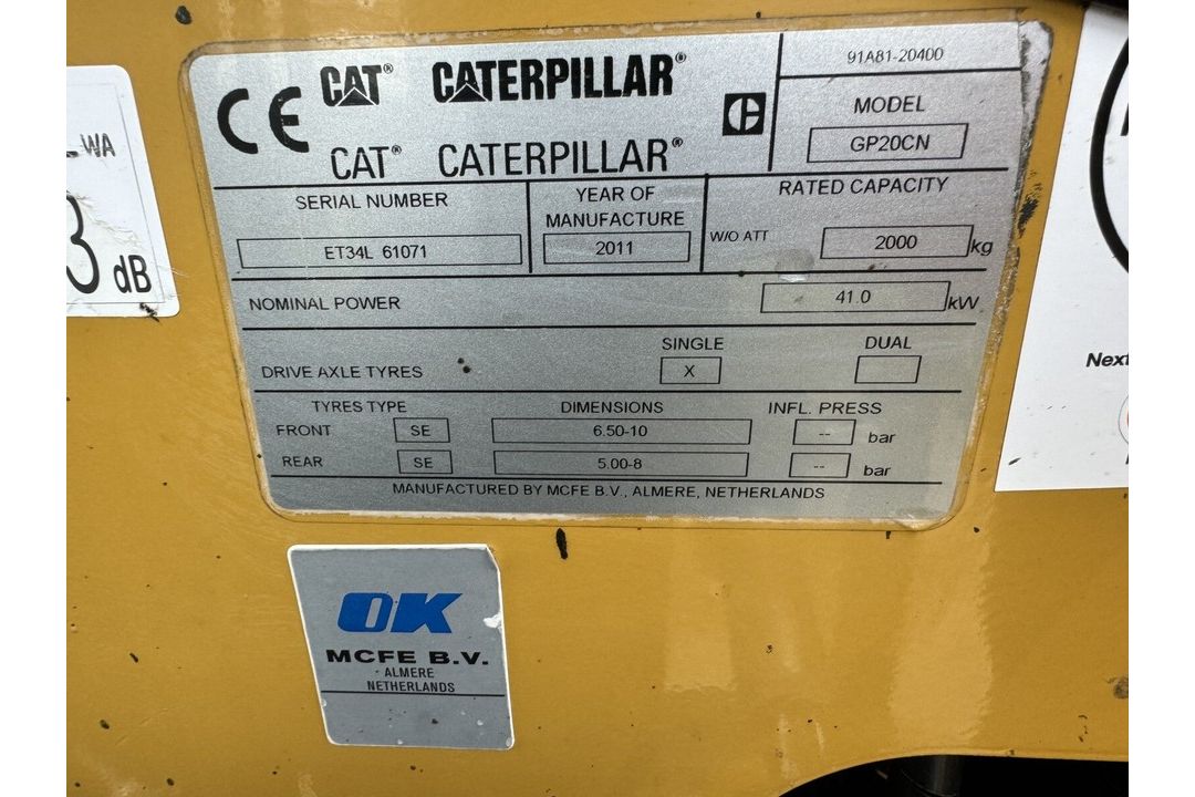 2011 Caterpillar 2 Tonne Gas Forklift, Container Spec, Triple Mast - Image 5 of 5