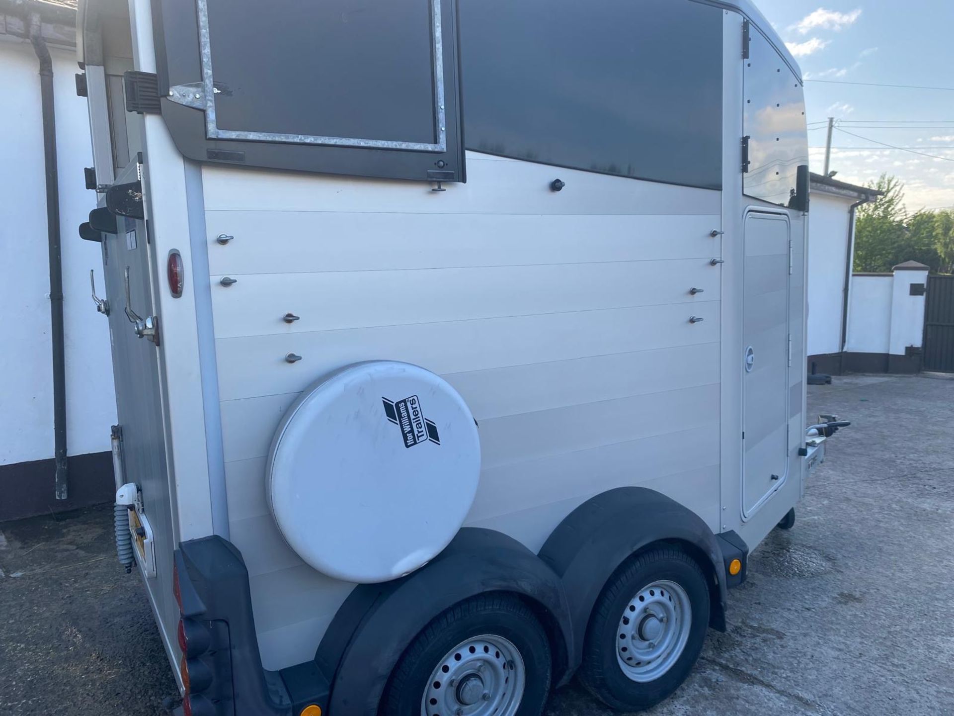 2021 Ifor Williams 506 Double Horsebox With Tack Locker - Image 5 of 10