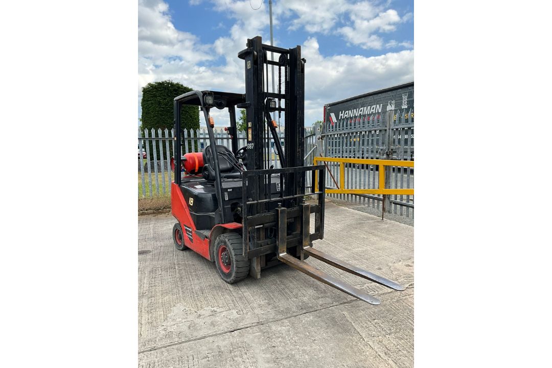 HC CPY018 Gas Forklift, 1.8 Tonne Lift, 3.7m Duplex Mast With Side Shift, 10000 Hours - Image 1 of 4