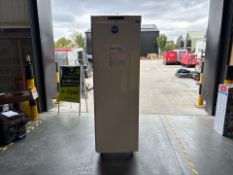 Gram F410 LG C 6W Upright Freezer- No Reserve