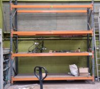 Racking, No Reserve