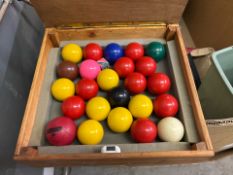 Box of Pool Balls - No Reserve
