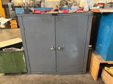 Cupboard & Contents - No Reserve