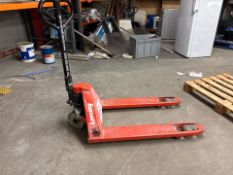 Lansing 2500kg Pallet Truck - No Reserve