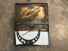 Moore & Wright External Micrometer - No Reserve