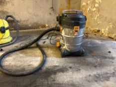 Titan Wet/Dry Vacuum - No Reserve