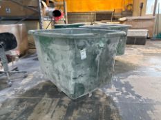 Mobile Plastic Tub - No Reserve