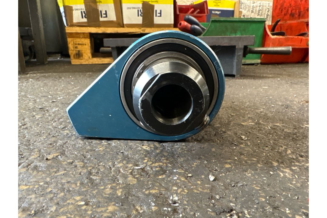 BT 40 Through Coolant Adaptor 25 Dia Shank - Image 6 of 6