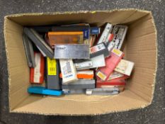 Box Of External Threading Tips