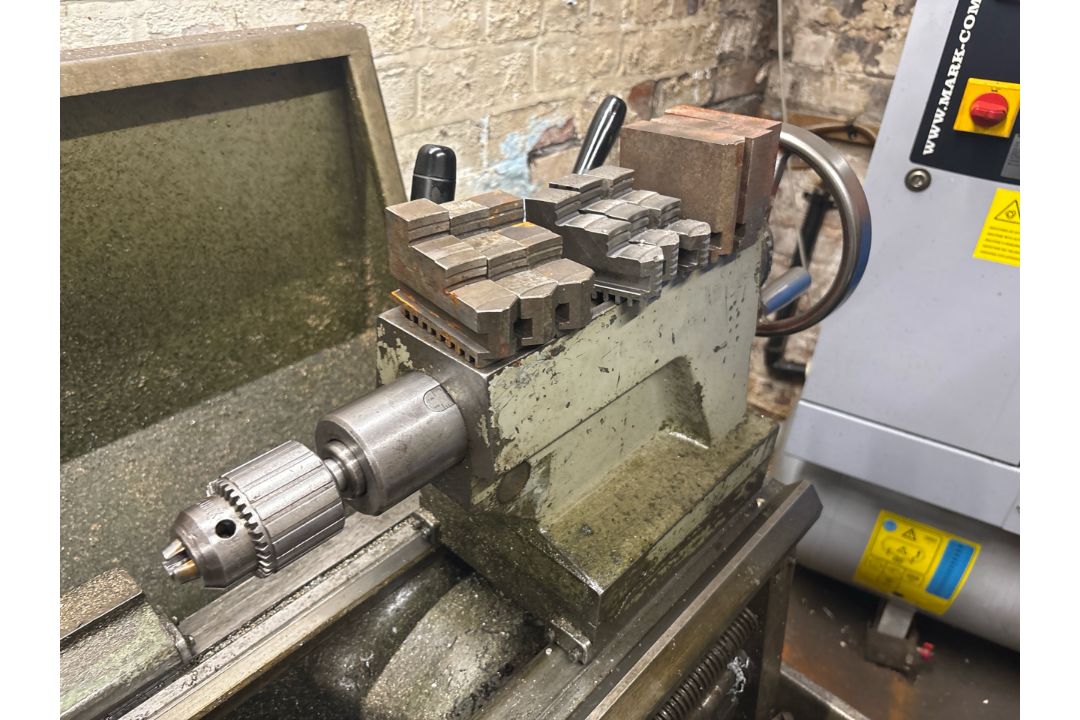 Colchester Triumph 2000 Lathe - Image 5 of 17