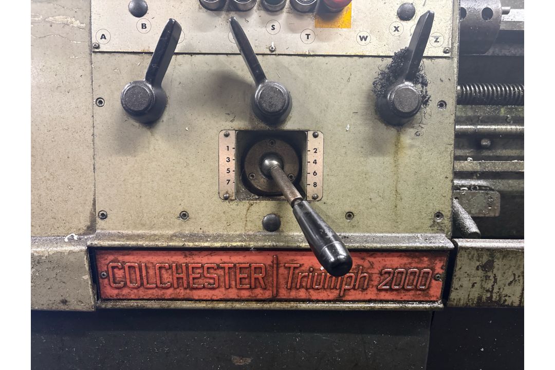Colchester Triumph 2000 Lathe - Image 4 of 17