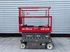 Skyjack SJ3219 7.8m (19ft) Scissor LIFT 227KG Capacity