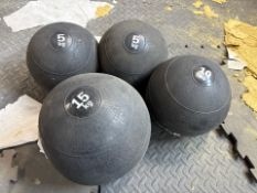 4 Medicine Balls