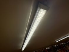 100 Phillips Industrial LED Lighting