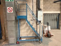 Mobile Warehouse Steps- No Reserve