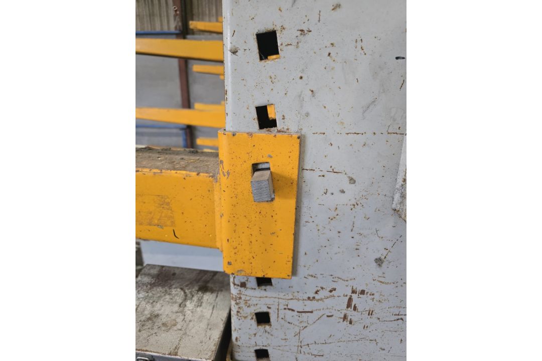 No Reserve- Free Standing Cantilever Racking Set, 6m In Height, 3.9m Wide - Image 3 of 6