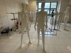 2 x Female Manaquins - No Reserve