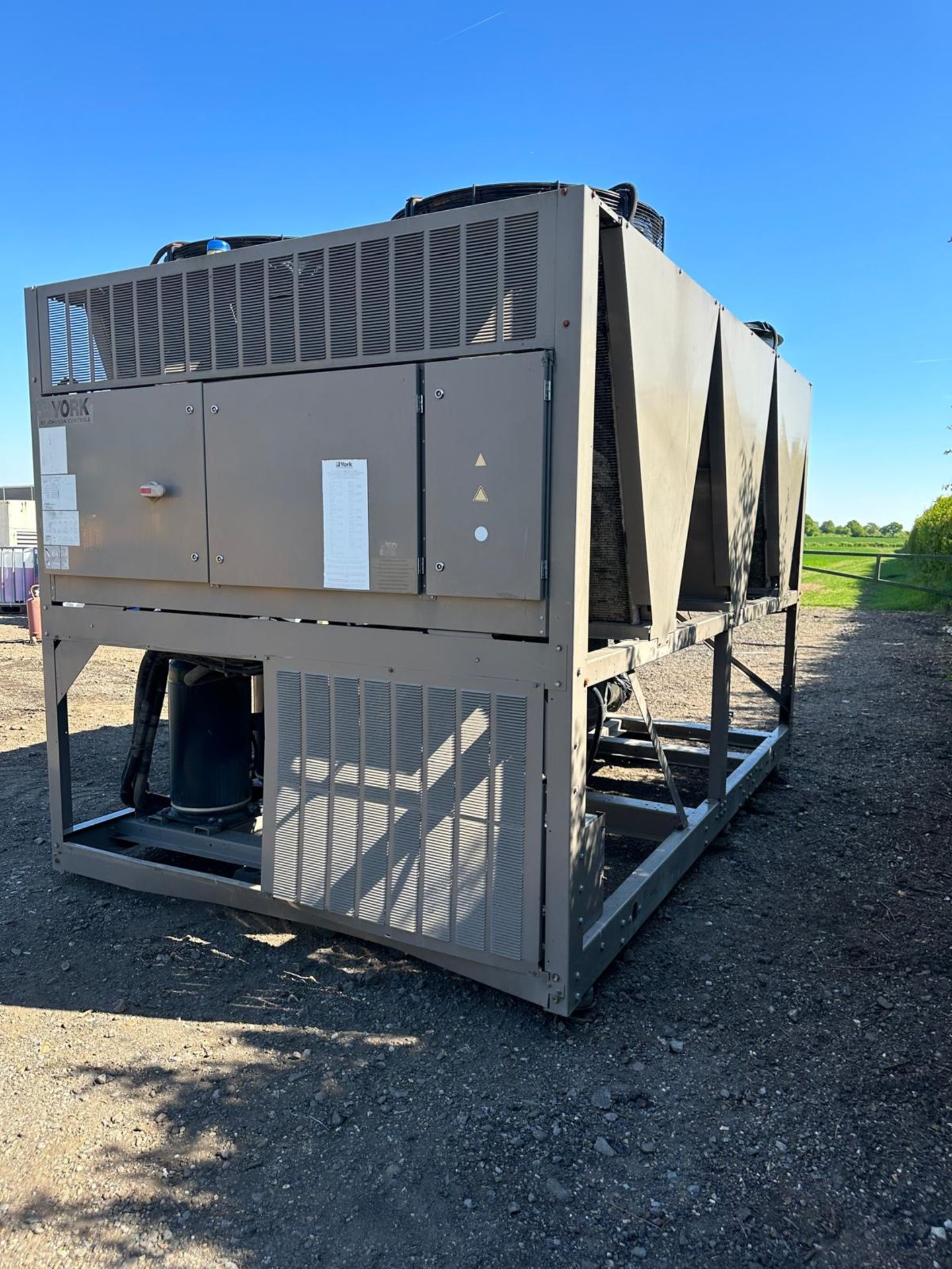 York International Industrial Water Chiller Model YLAA 0300 - Image 3 of 4