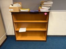 Wooden Book Shelf- No Reserve