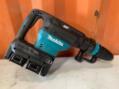 New Makita 40V HM002 GD202 Demolition Hammer
