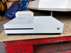 Xbox One S