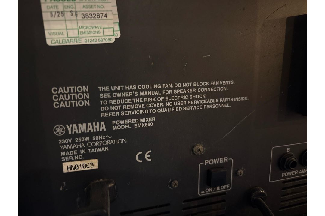 Yamaha EMX660 Powered Mixer - No Reserve - Image 7 of 8