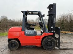 2015 Toyota 4.5 Tonne Diesel Forklift, 3.7m Lift, Side Shift, 4678 Hours
