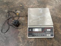 Snowrex Digital Scales Model LV-1A, No Reserve