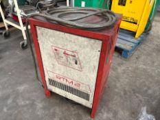 RTM 2 Forklift Charger, No Reserve