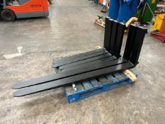 Pair Of Cascade Black Metal Forklift Forks, No Reserve