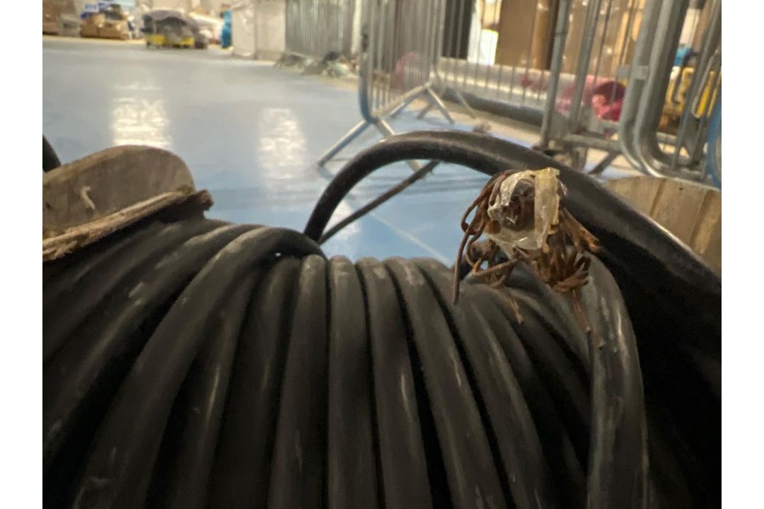 Roll Of Cables x6 - Image 14 of 14