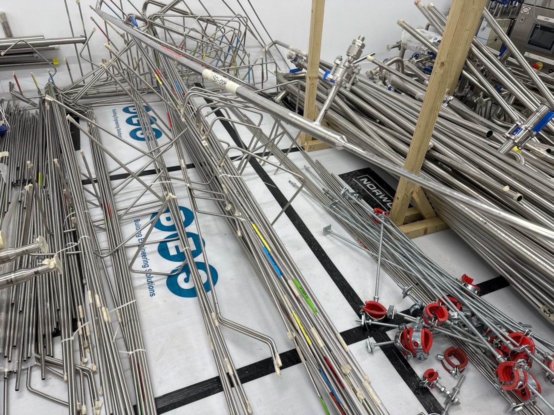 Pharmaceutical Grade Pipework Mostly 316L Stainless Steel Estimated at 5 Tonnes - Image 6 of 10