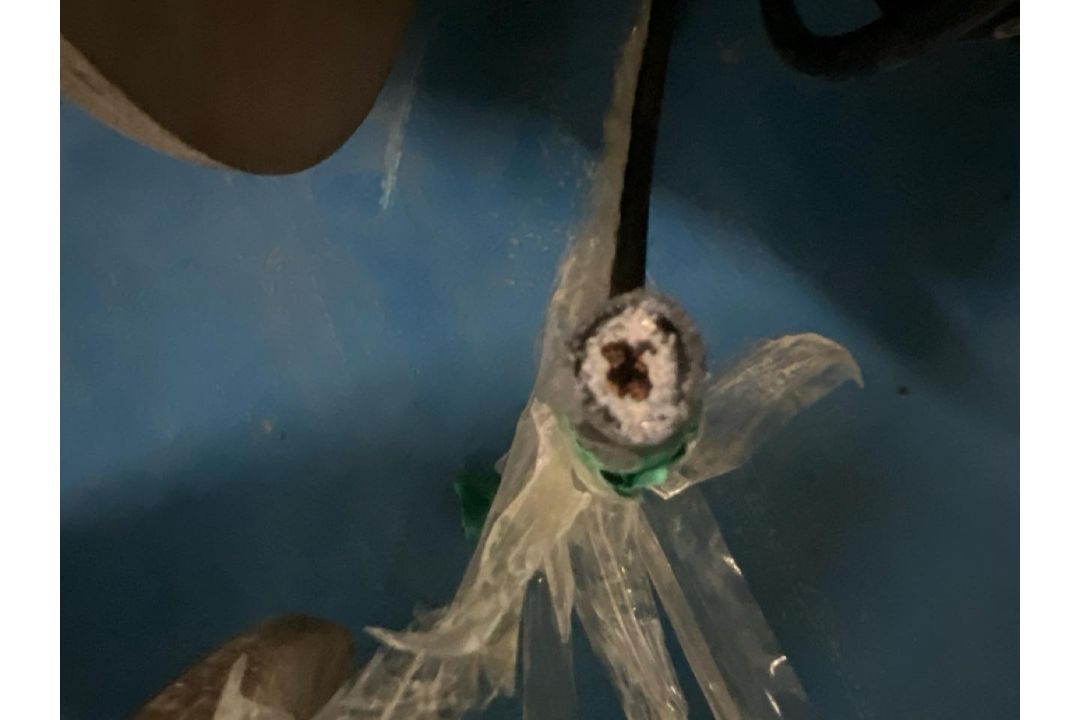 Roll Of Cables x6 - Image 6 of 14