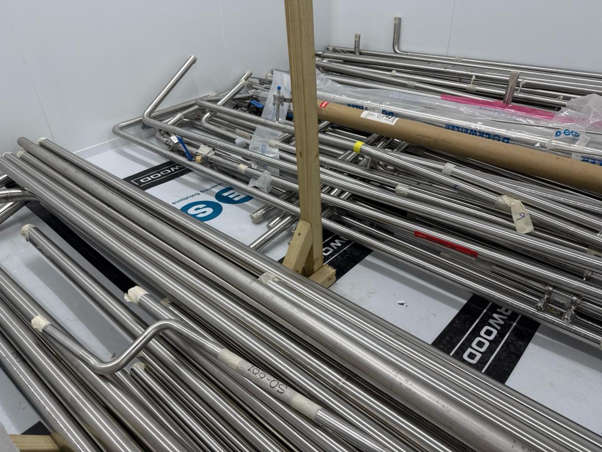Pharmaceutical Grade Pipework Mostly 316L Stainless Steel Estimated at 5 Tonnes - Image 9 of 10