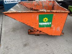 Tipping Skip