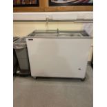 Tefcold Fridge Freezer