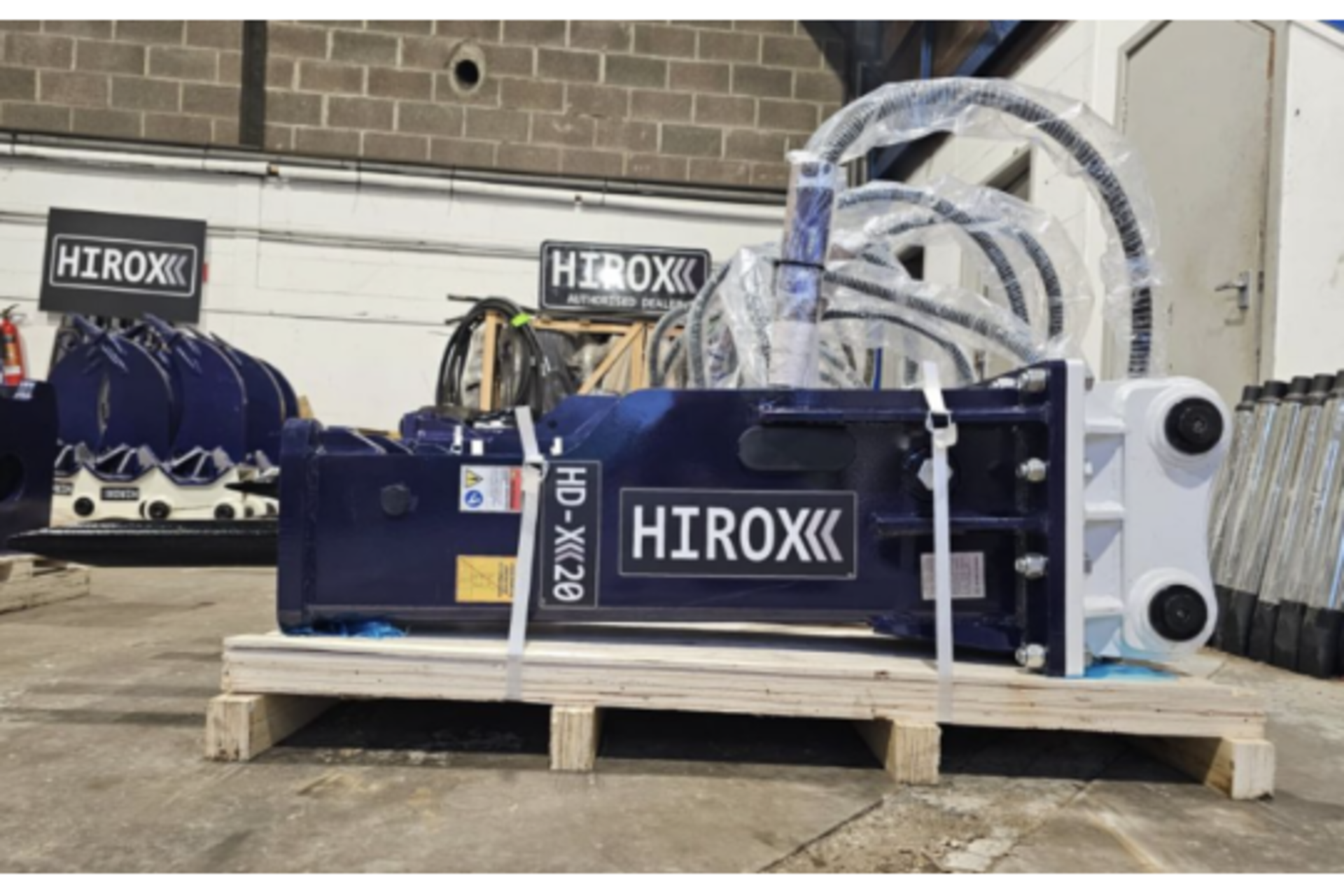 Hiroxxx Hdx-10 (brand new and unused) hydraulic breaker to suit 4-8 ton machine Location - BURY (