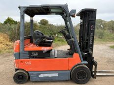 2007 Toyota 3 Tonne Electric Forklift, 7057 Hours, 4.6m Full Free Lift, Side Shift, Charger