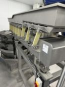 Vibrating pan