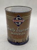 Skelly Supreme Quart Oil Can