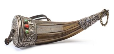 A SILVER-MOUNTED POWDER HORN, TIBET, 19TH CENTURY