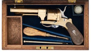 A CASED SIX-SHOT POCKET REVOLVER OF COPPER ALLOY, LATE 19TH CENTURY
