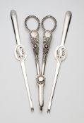 A PAIR OF VICTORIAN SILVER GRAPE SCISSORS, MARTIN, HALL & CO., SHEFFIELD, 1878