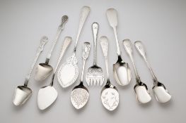 A GROUP OF TEN VICTORIAN SILVER SERVING PIECES