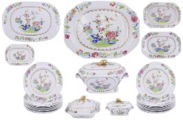 A SPODE STONE CHINA PART DINNER SERVICE, 1820s