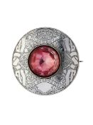 AN OFFICER'S PLAID BROOCH OF THE 72ND (DUKE OF ALBANY’S OWN) HIGHLANDERS, CIRCA 1856