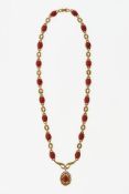 Collier mit Koralle