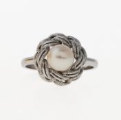 Ring mit Perle
